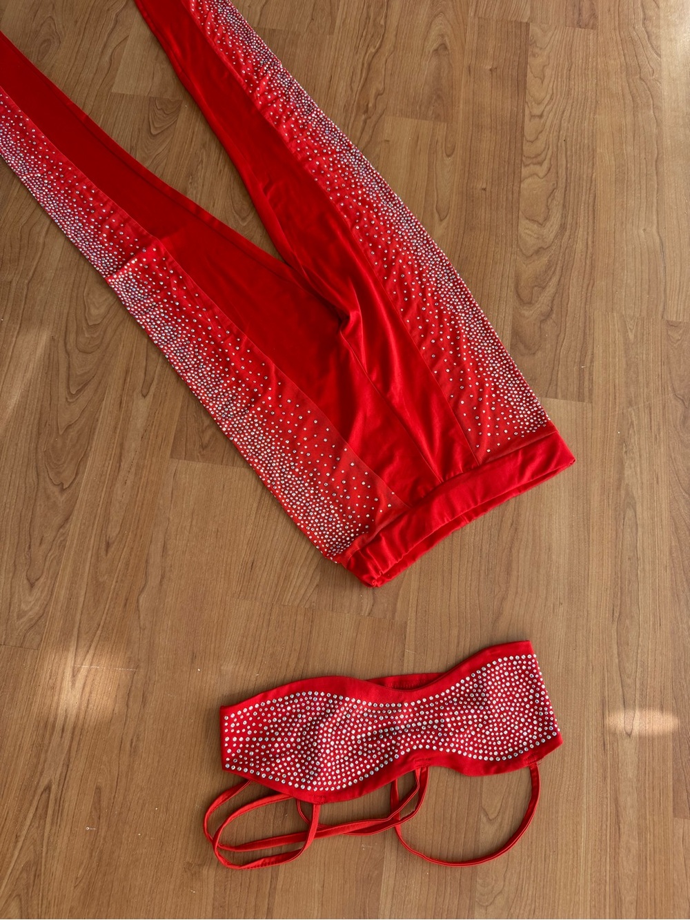 Red Rhinestone Side-Panel Stretch Leggings - Picture 3 of 3